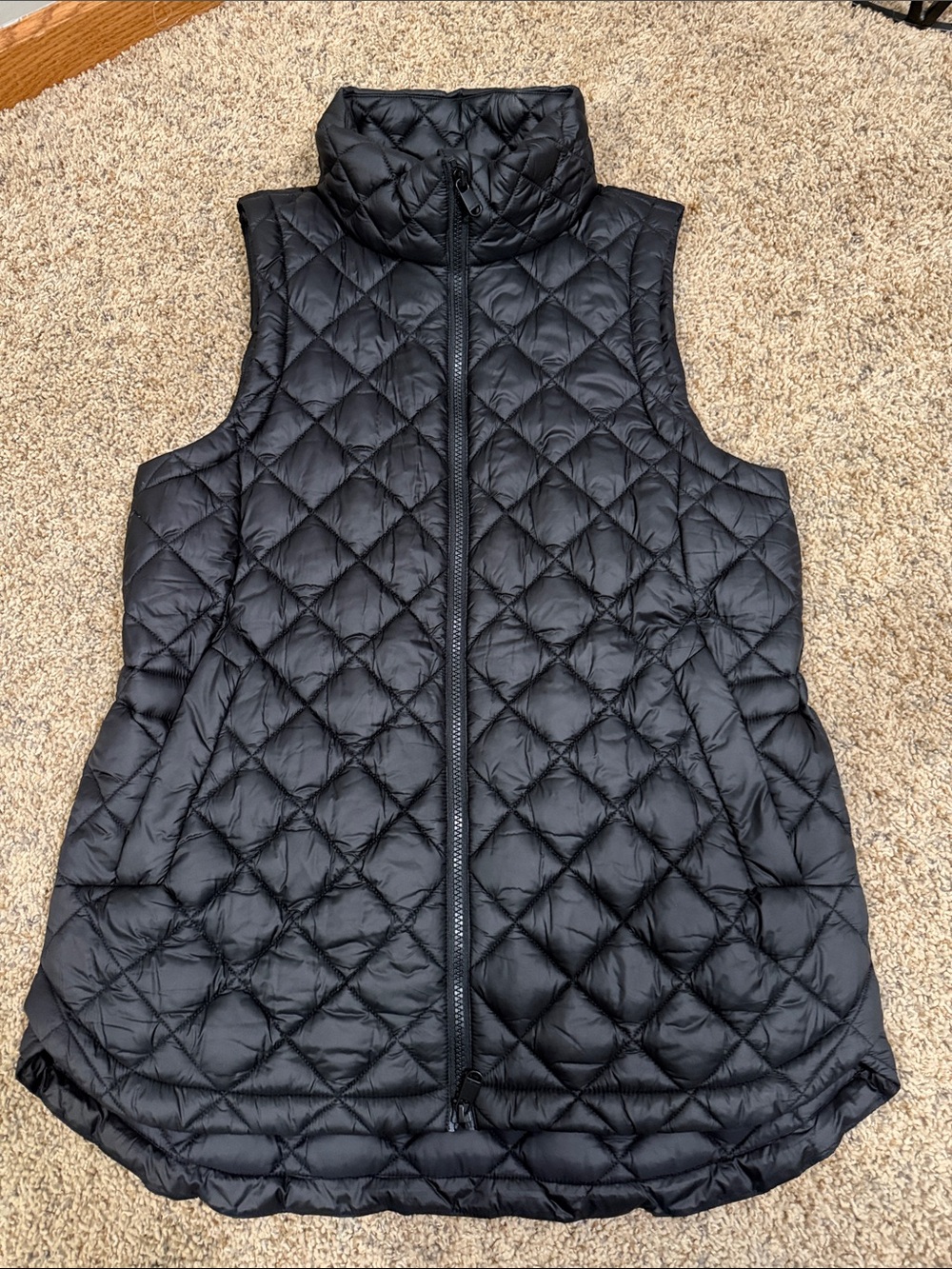 Athleta Black Whisper Featherless Vest